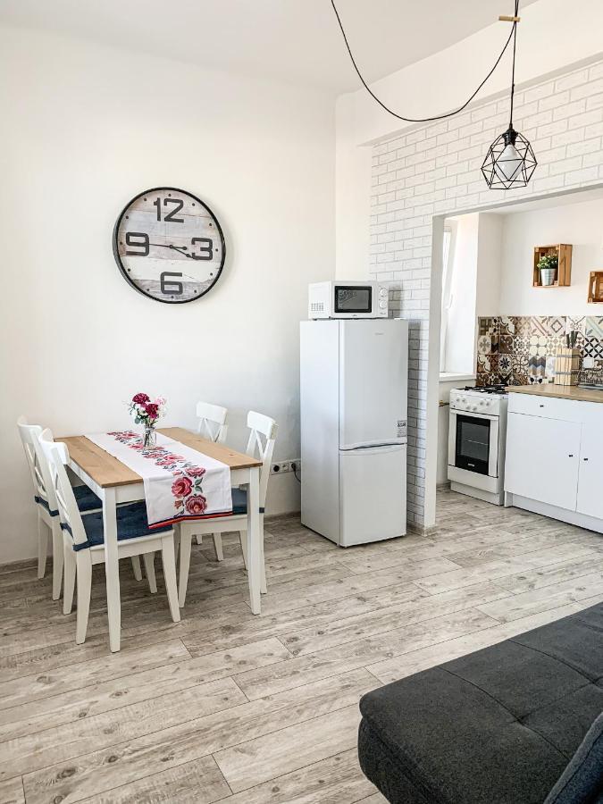 Charming Apartment In Paradise Called Bratislava Buitenkant foto